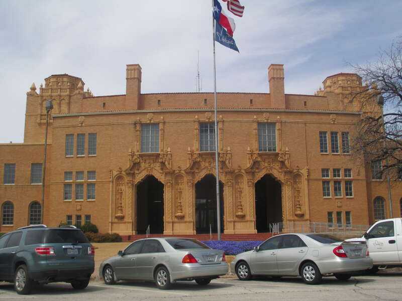 I took photo of Wichita Falls City Hall, which occupies the bottom floor of the Municipal Auditorium, with Canon camera, April 5, 2013. Billy Hathorn (talk) 15:29, 10 April 2013 (UTC)