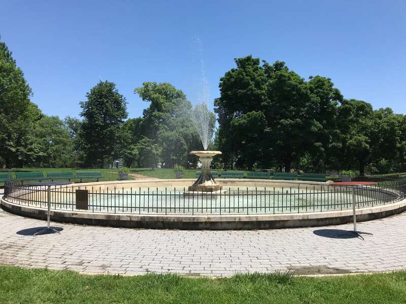 Photograph by Eli Pousson, 2018 May 24.
