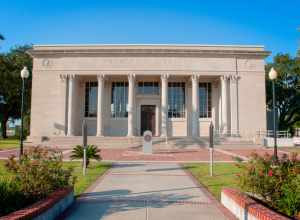 Gates Memorial Library The Gates Memorial Library in Downtown Port Arthur is located next to Lamar College.