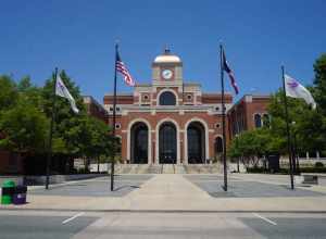 City Hall in Lewisville, Texas (United States).