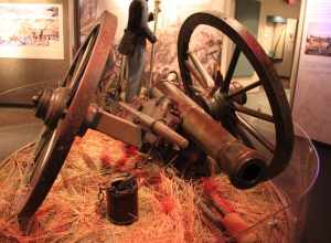Western Civil War Battlefield, Tennessee. Complete indexed photo collection at WorldHistoryPics.com.