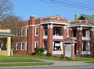Front and northern side of the Hardee Apartments, located at 1102 N. Main Street in High Point, North Carolina, United States.  Built in 1924, it is listed on the National Register of Historic Places.