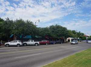 West Boyd Street in Norman, Oklahoma (United States).