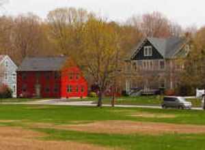 Connecticut - New London County - Norwich
National Register of Historic Places #73001951 NRIS
2011 April 22 from across the Norwichtown Green, view E

edit: tilt, crop, resize